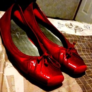 Dress shoes